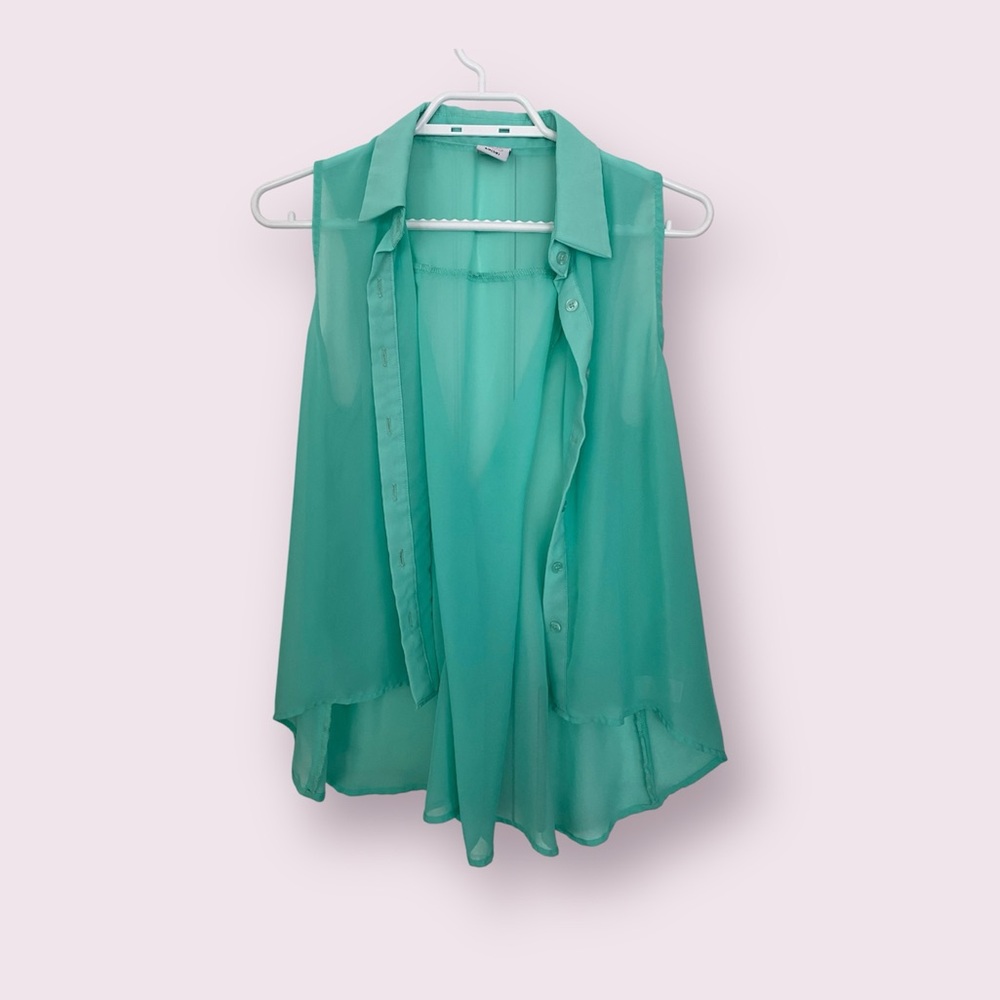 Sleeveless Teal Blouse